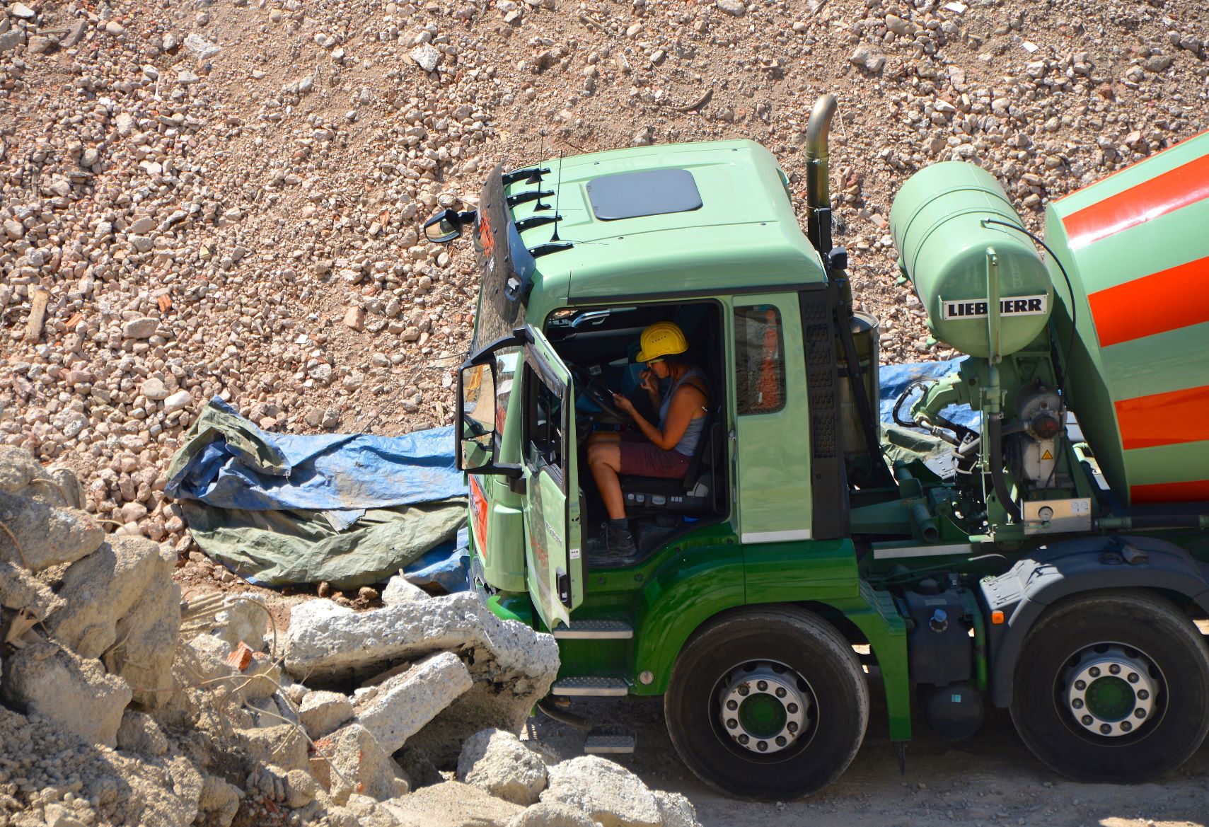 Construction worker caught taking break on camera