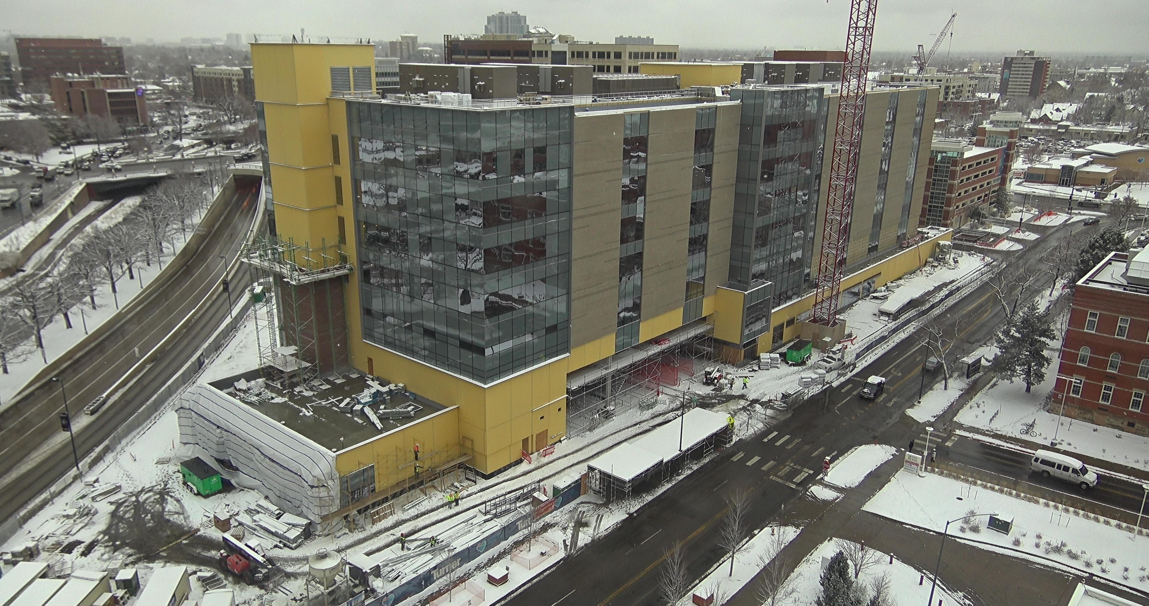 Live streamiing video of snowy job site