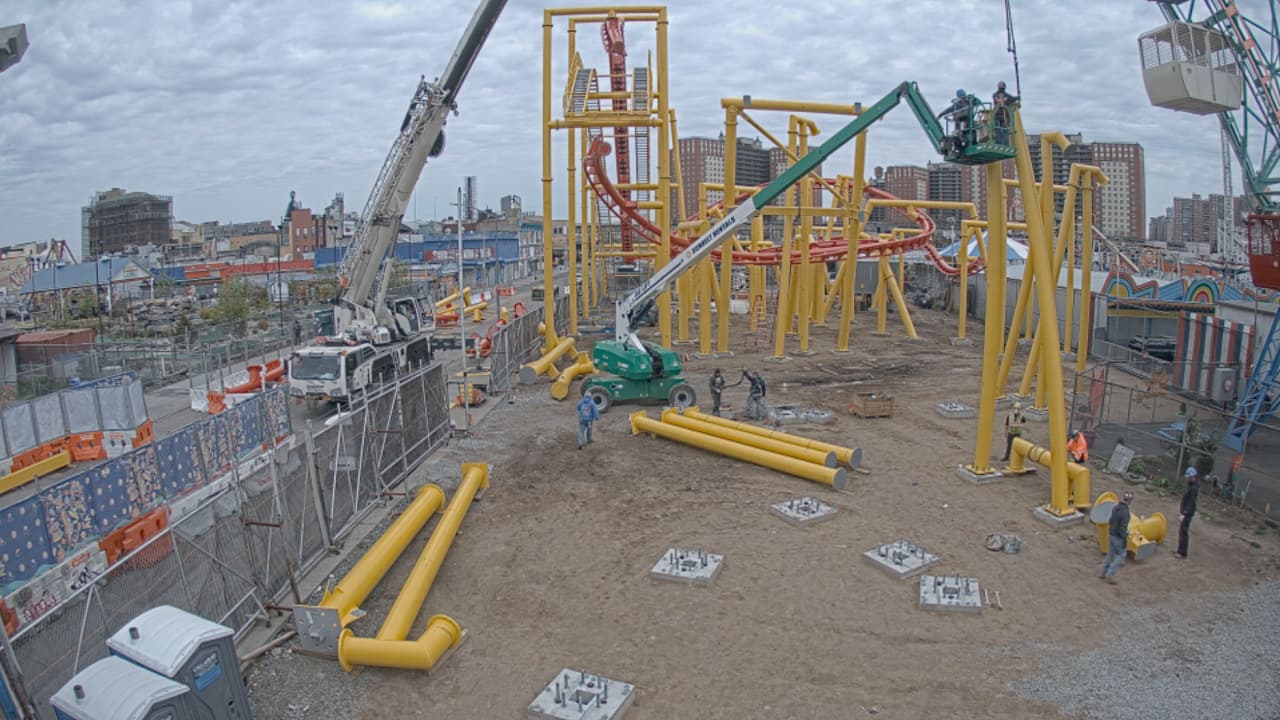 Roller coaster construction